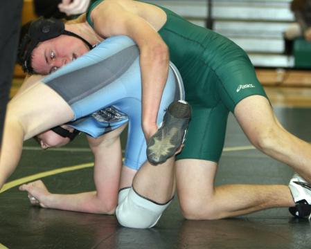 08 seneca wrestling111