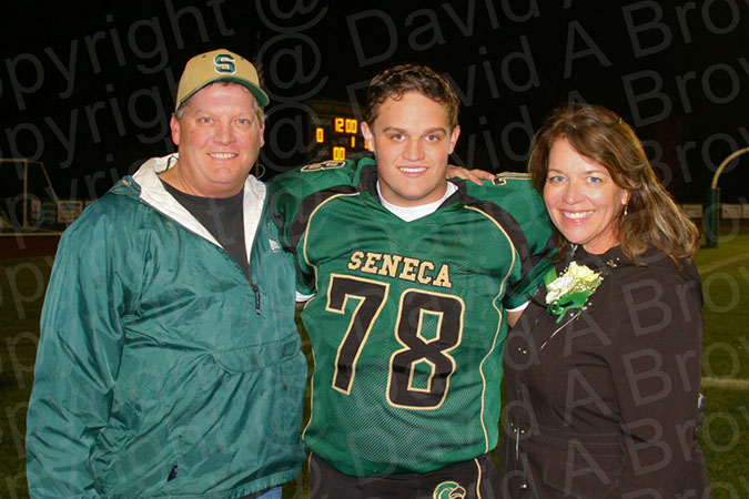 SVF_Seniors_16_043